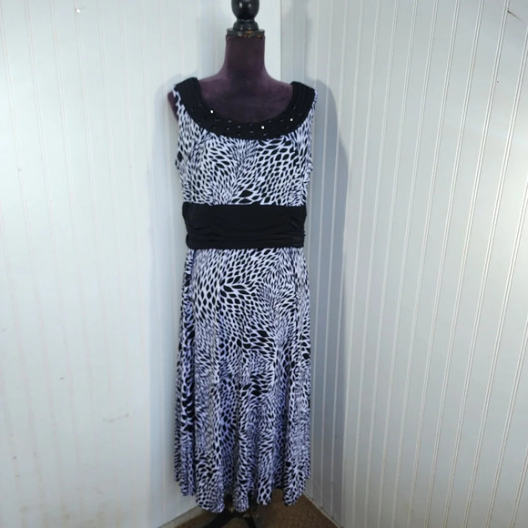 Perceptions New York Dress Black White Black Geometric Sleeveless Jewel Plus 16W - Picture 1 of 13